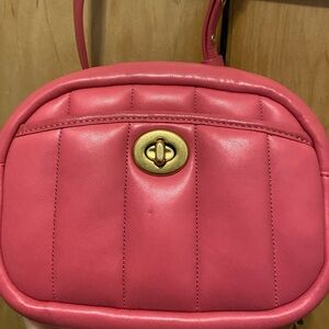 Coach pink crossbody bag 🩷